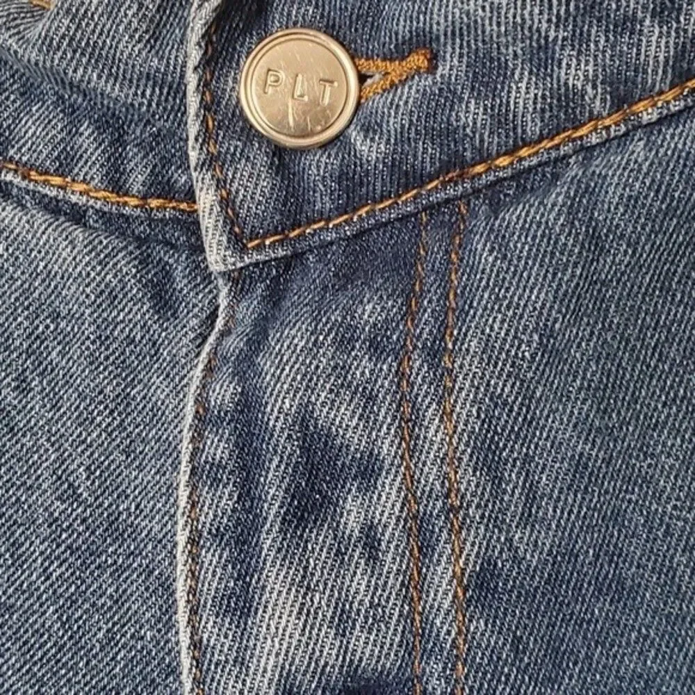 PrettyLittleThing High waisted Denim Jean Shorts Size 10